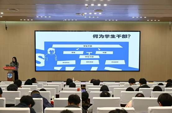 电脑显示屏 AI 生成的内容可能不正确。 电脑显示屏 AI 生成的内容可能不正确。